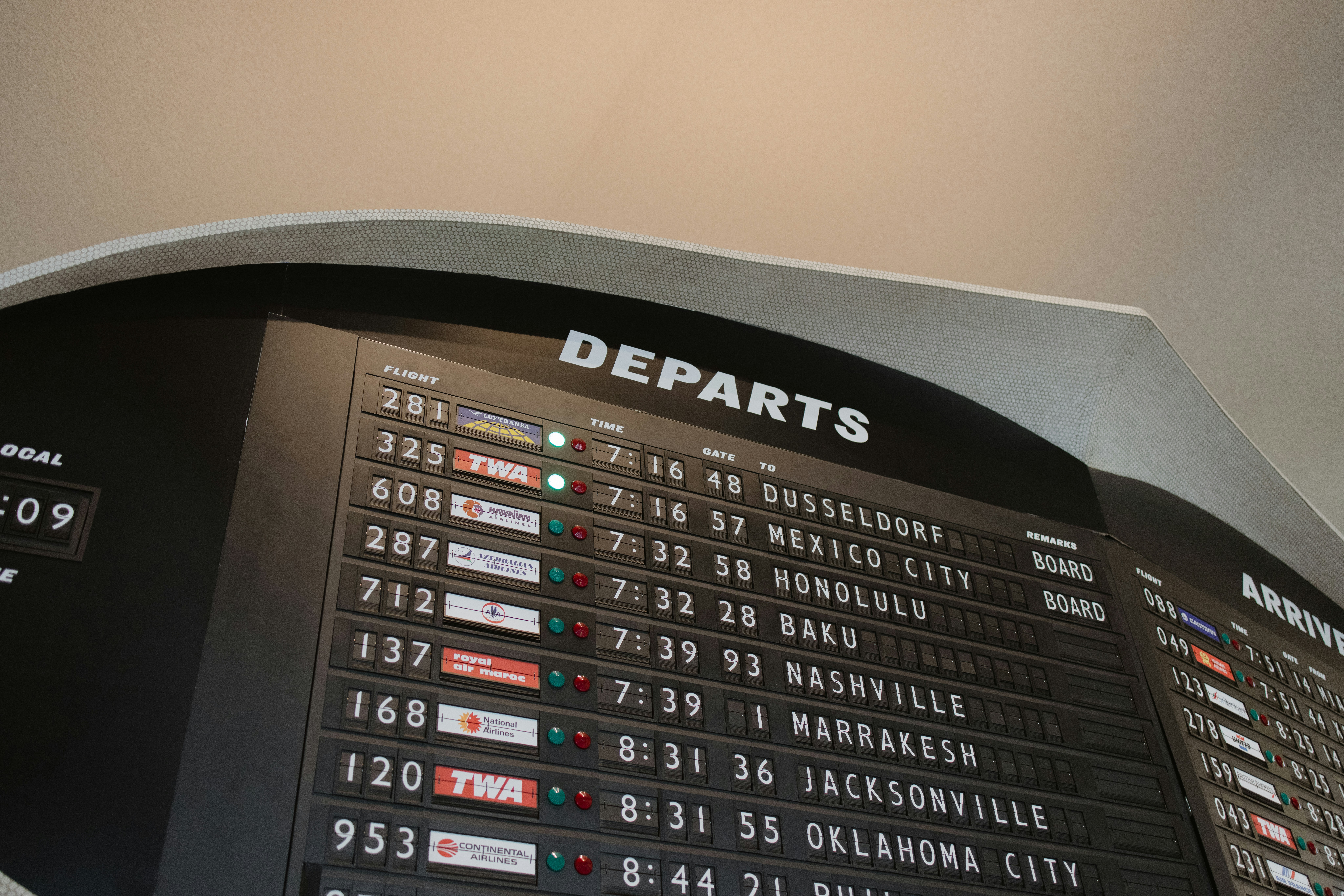 Live Updates: Flight Delays Across the Skies